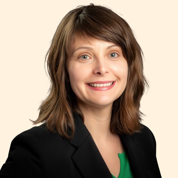 Patricia Coelho, Therapist