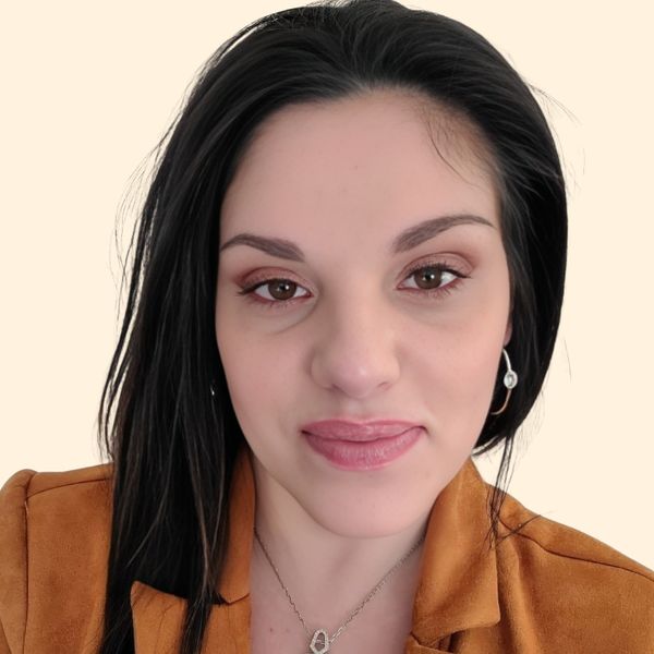 Lisa Padilla, Therapist