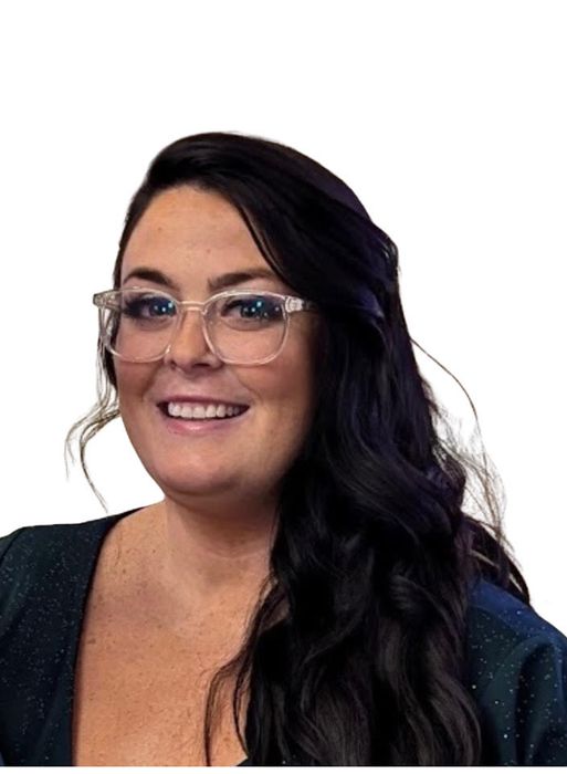Kelsey Gessner, Therapist