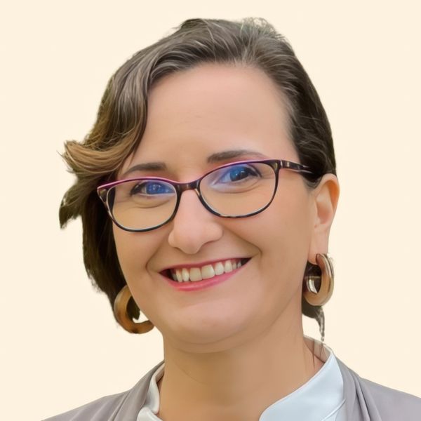 Abigail Leary, Therapist