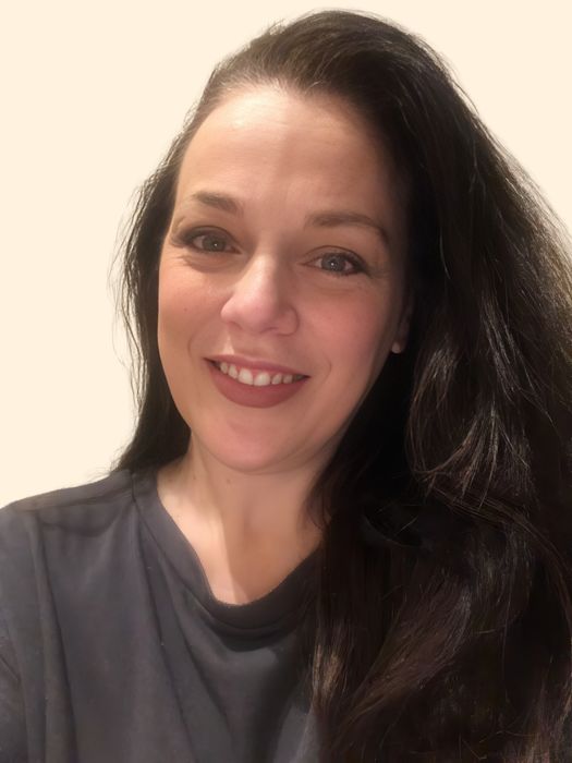 Joelle Burkett, Therapist