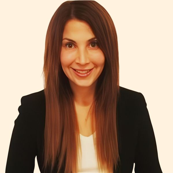 Samantha Shields, Therapist
