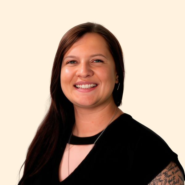 Hailey McDaniel-Johnson, Therapist