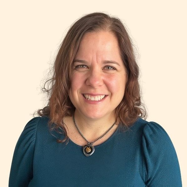 Melissa Downey, Therapist