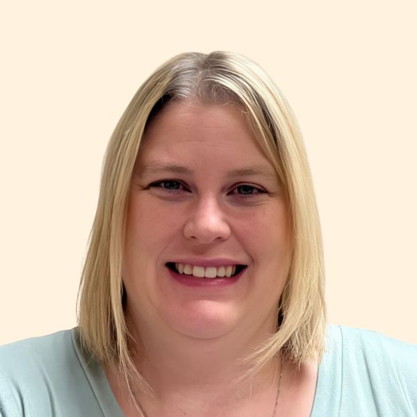 Ashley Fox, Therapist