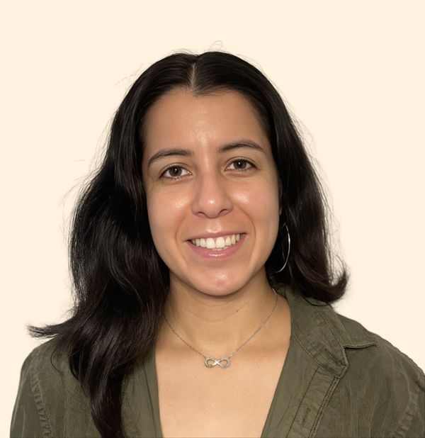 Stephanie Rivera, Therapist
