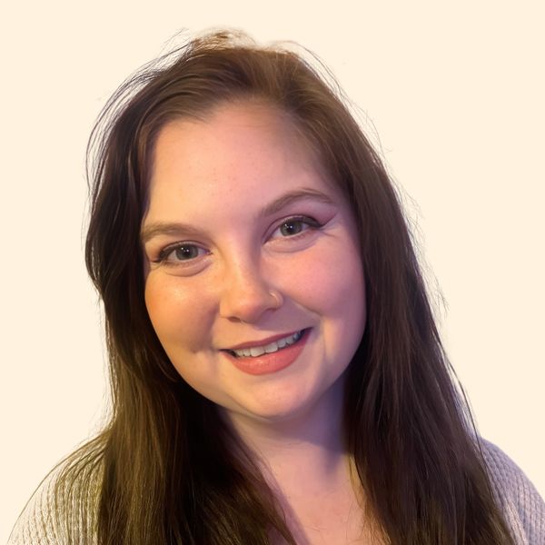 Holly Hogan, Therapist