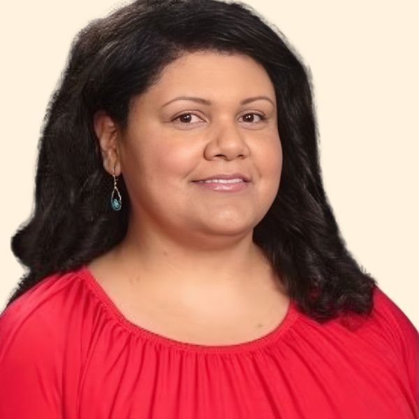 Gabriela Parra, Therapist