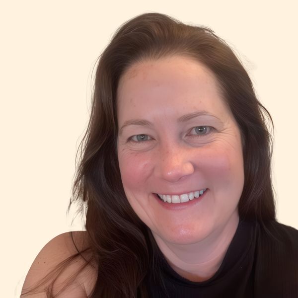 Annie Bomberg, Therapist