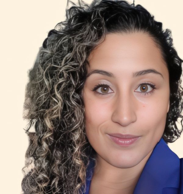 Tara Gyra, Therapist