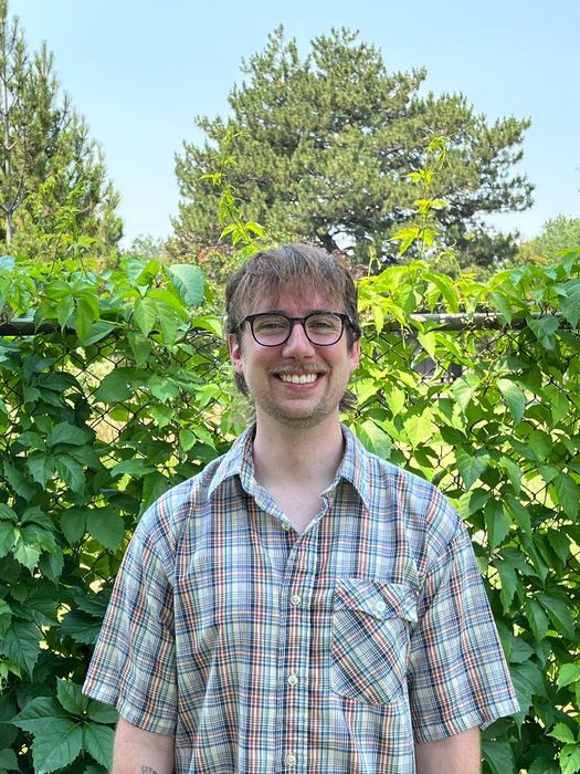 Tanner Fredrickson, Therapist