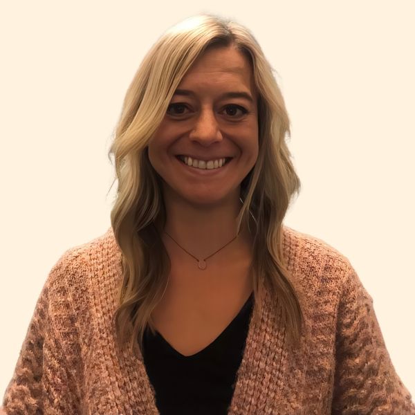 Maria Esswein, Therapist