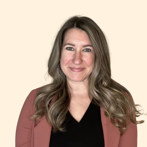Julia Johnston, Therapist