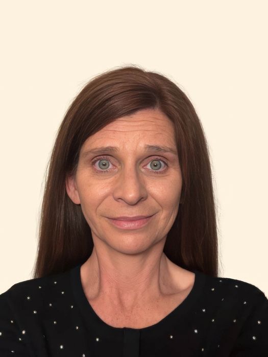 Corette Gardner, Therapist