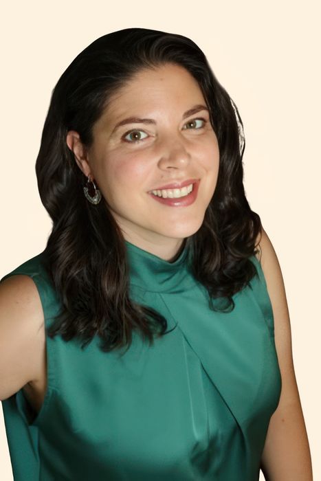 Jocelyn Ackerman, Therapist