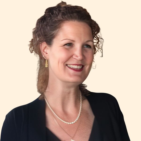 Jennie Hudson, Therapist