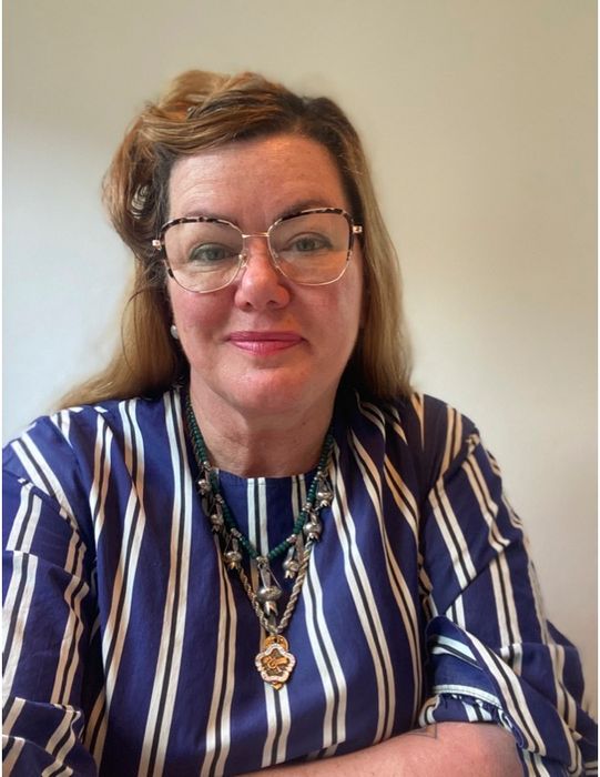 Ruth Bernstein, Therapist