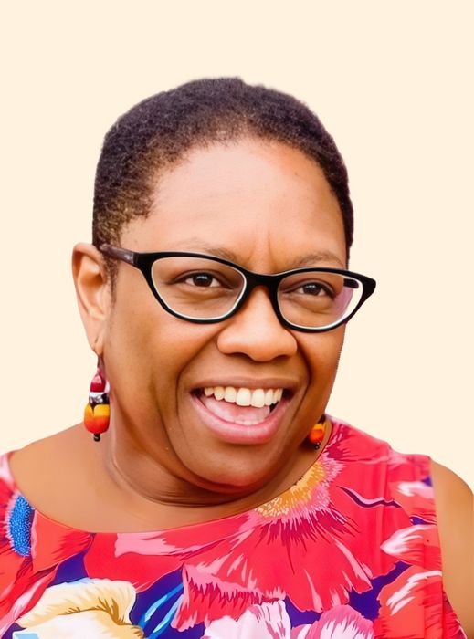 Lucinda Cadet, Therapist