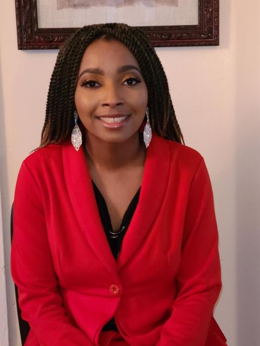 Zaria Robinson, Therapist