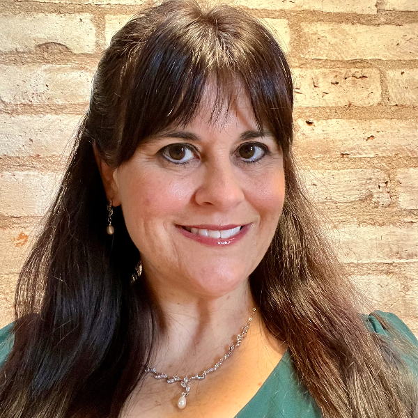 Victoria Claas, Therapist