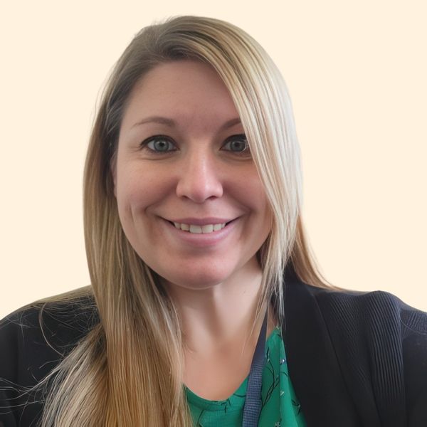 Kristen Melchiori, Therapist