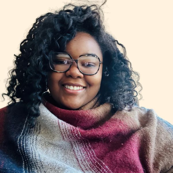 Daphne Camille, Therapist