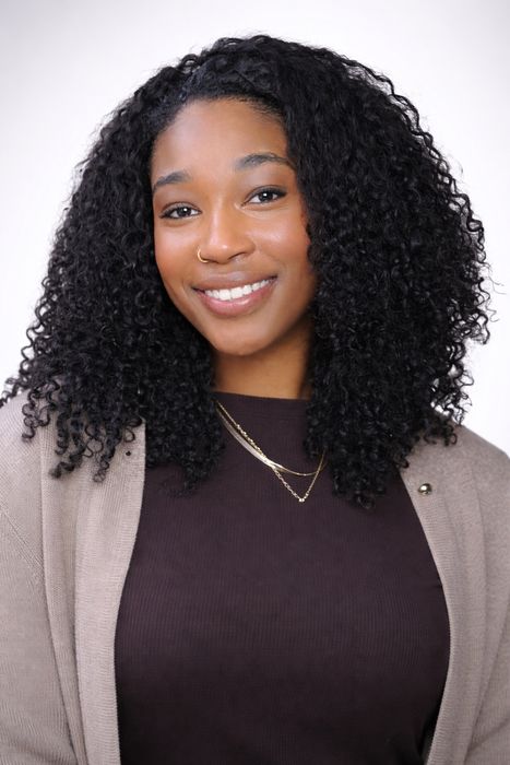 Lezah Brown, Therapist