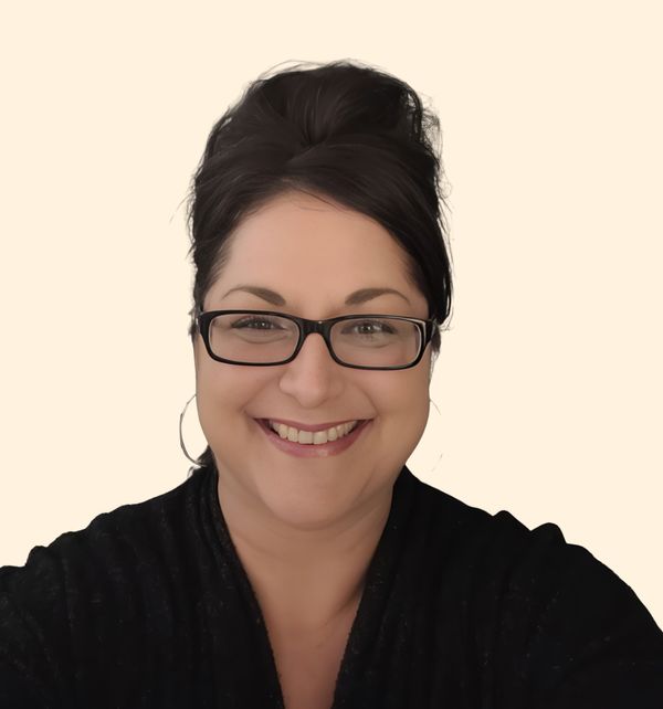Mindi Perry, Therapist