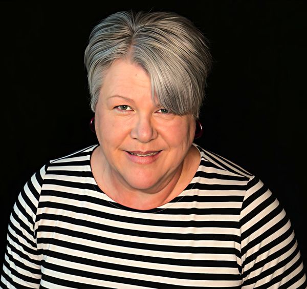 Sarah Gale, Therapist