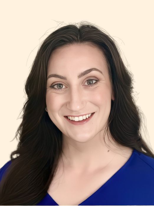 Claire Leonard, Therapist