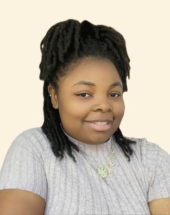 Deja Carter, Therapist