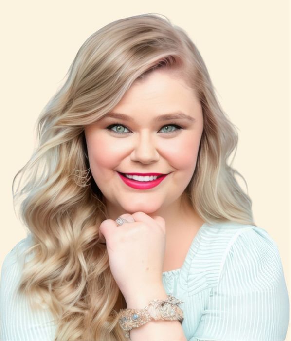 Maddie Eads, Therapist