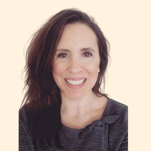 Tricia Karvounis, Therapist