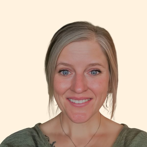 Angela Povletich, Therapist