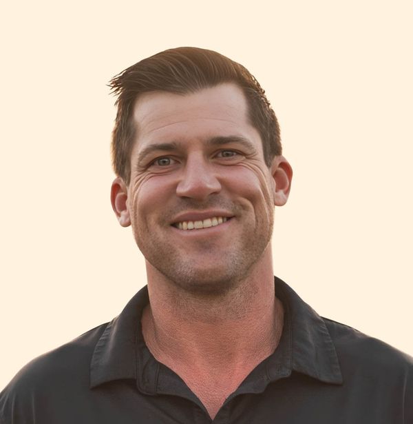 Bradley Hewitt, Therapist
