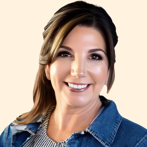Niki Traub, Nurse Practitioner