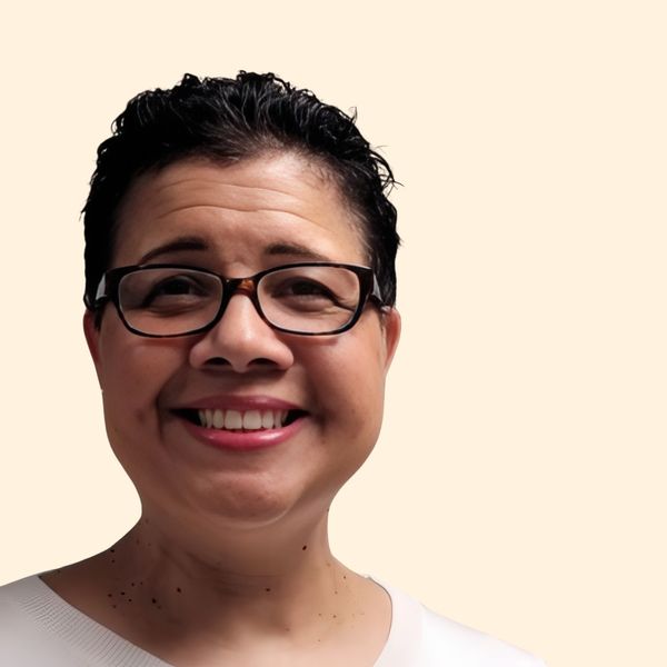 Lana DiCataldo, Therapist