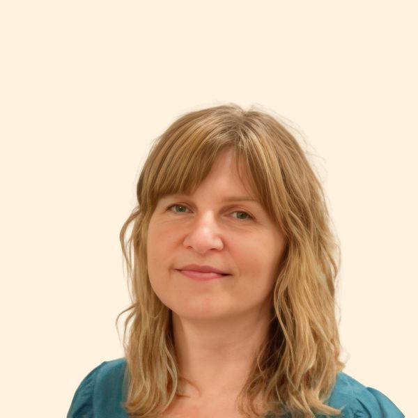 Kristen, Therapist