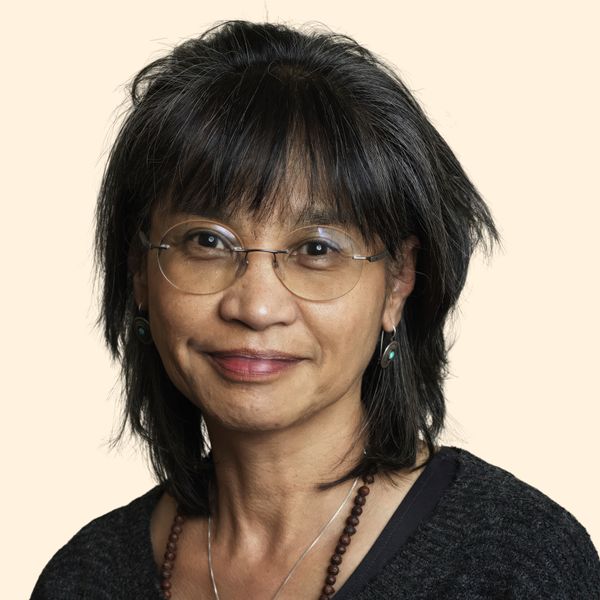 Julia Lundeberg, Therapist