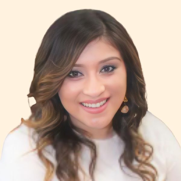 Maria Ruelas, Therapist