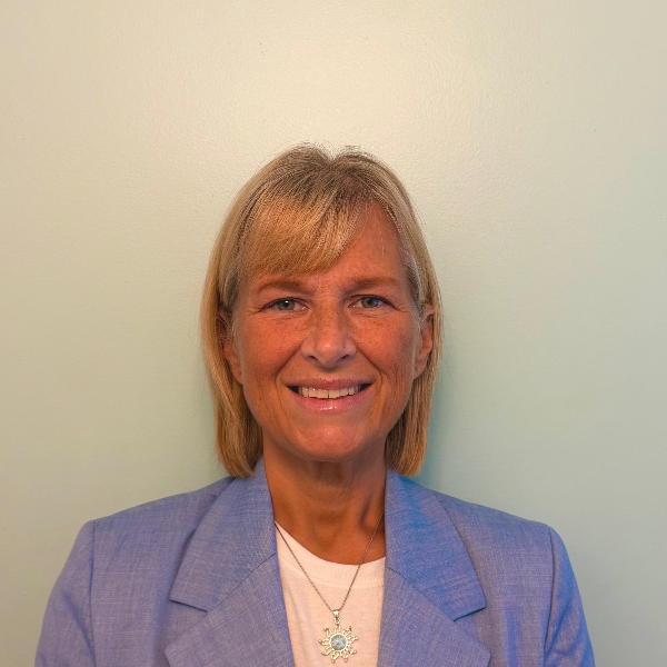 Lori Robicheau, Therapist