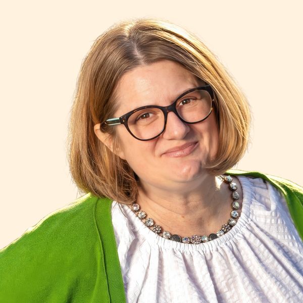 Dawn Richardson, Therapist