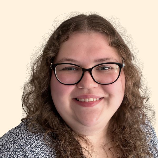Alexis Pitzer, Therapist