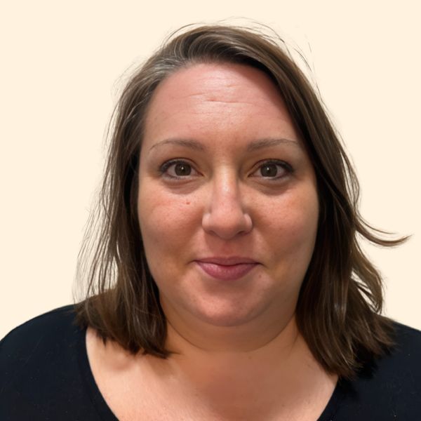Ashley Kniceley, Therapist