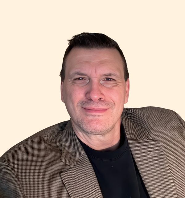 Henry Agri, Therapist