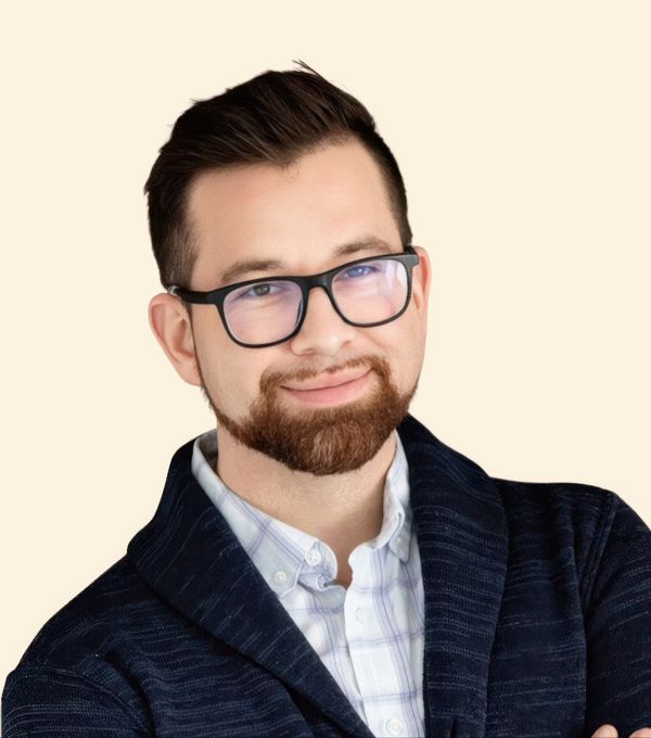 Bryce Hansen, Therapist