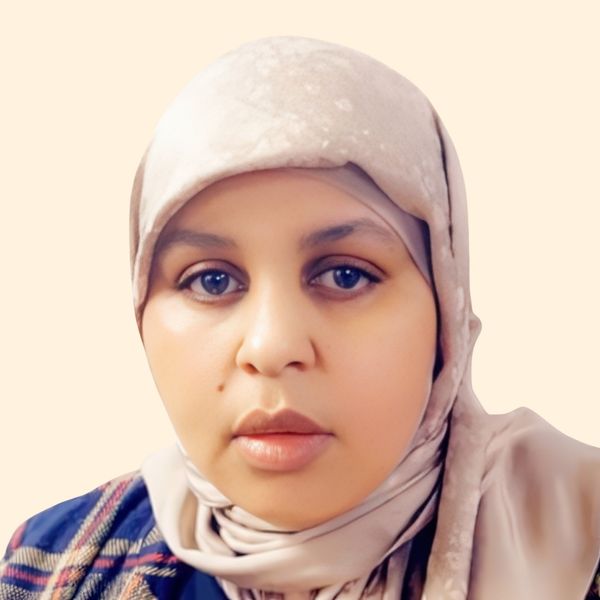 Aisha Ali, Therapist