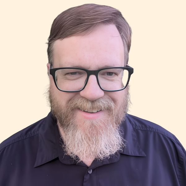 Tim Hyer-Devine, Therapist