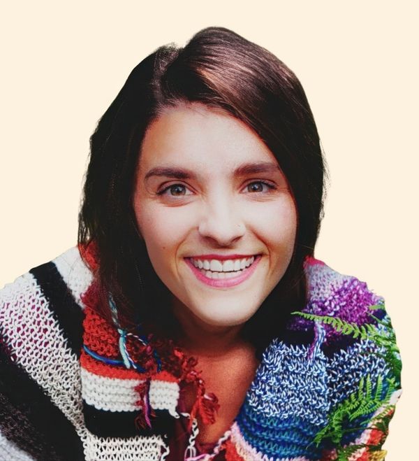Caitlin D’Alessandro, Therapist