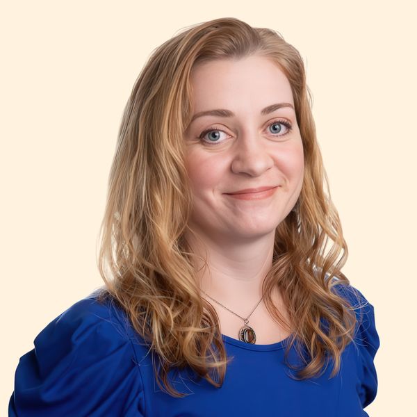 Jessica Sifers, Therapist